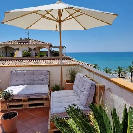 Cal Salmare Seafront Apartment With Rooftop Terrace And Pool Calafell Exterior foto