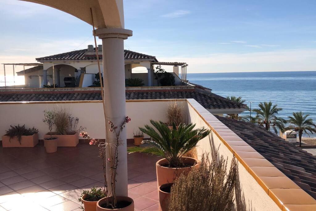 Cal Salmare Seafront With Rooftop Terrace And Pool Calafell